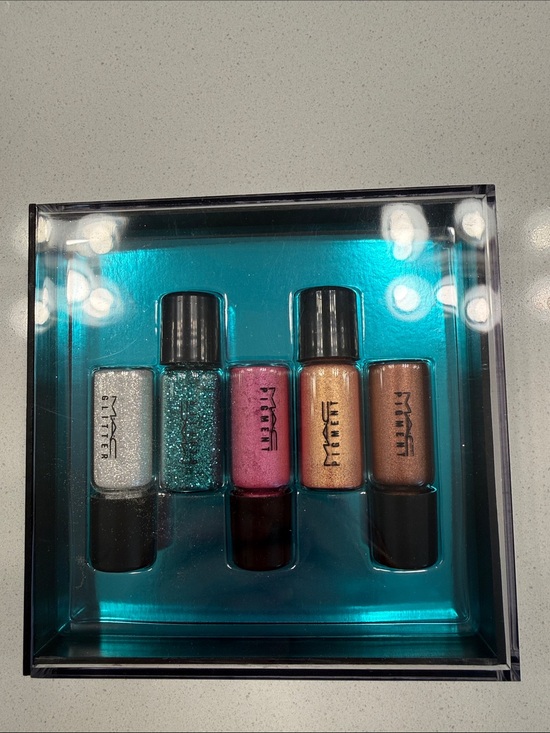 MAC Cosmetics Other - MAC Glitter Charms Metallic Pigment Set - NIB